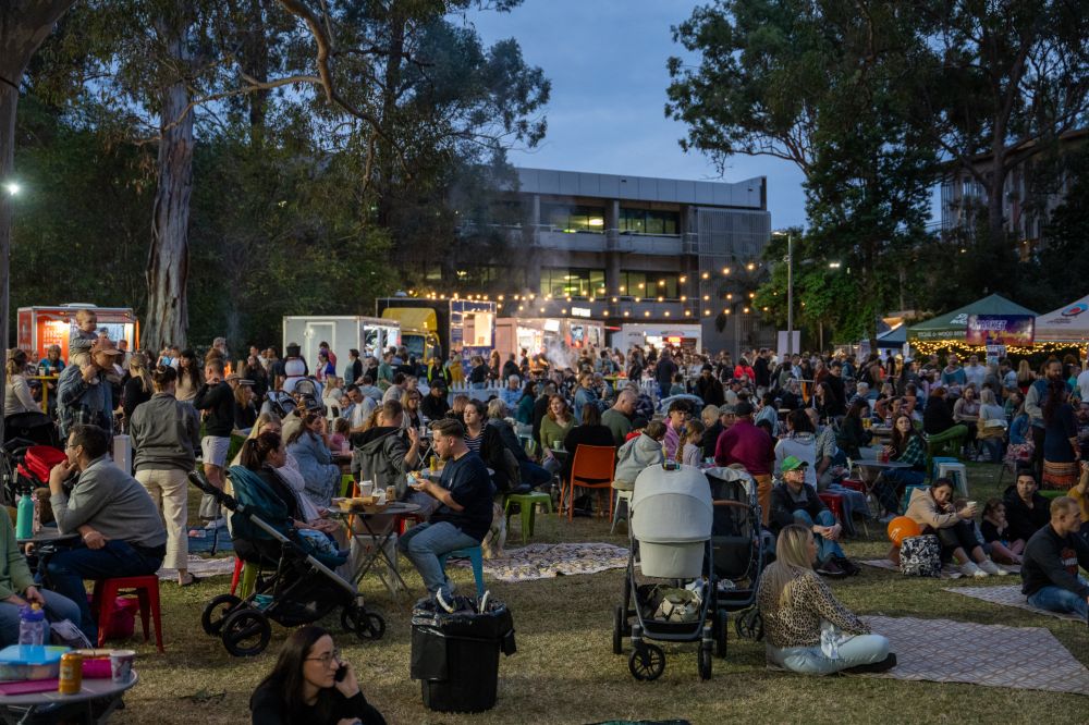 Carseldine Christmas Twilight Markets 